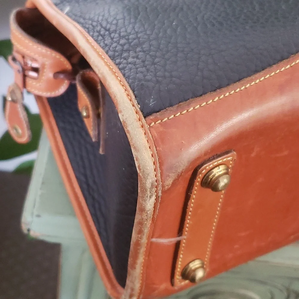 Vintage 90s Dooney Bourke Doctors Bag - Picture 8 of 13